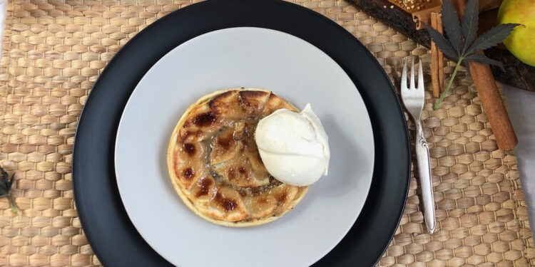 Apfel-Tarte-mit-Zimt-Creme-Gruyere